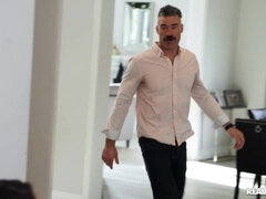 Поза 69, Черные, Минет, Грудастые, Глубокая глотка, Семья, Пальцем, Лизание