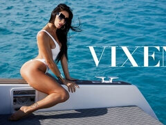 Жопа, Большие сиськи, Минет, Брюнетки, Член, Француженки, На природе, Молоденькие