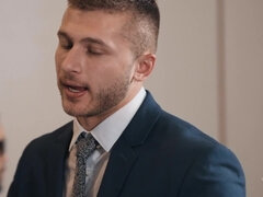 69 negenenzestig, Kont, Brits, Bruinharig, Sperma in gezicht, Likken, Tatoeage, Uniformpje