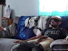 Leie, Grosser schwanz, Braunhaarige, Paar, Handjob, Absätze, Lingerie, Masturbation