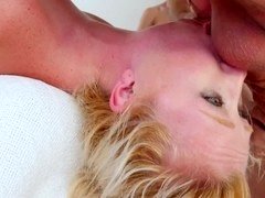 Blond, Pijpbeurt, Universiteit, Sperma in gezicht, Zuigen