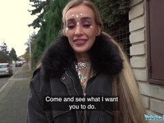 素人, デカパイ, 巨乳な, カップル, チン, 公共, タトゥー, オッパイの