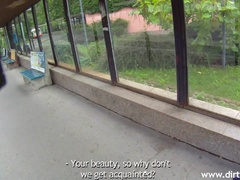 Sucer une bite, Bus, Lunettes, Branlette thaïlandaise, Pov, Rousse roux, Adolescente, Nénés