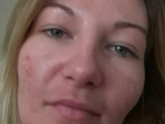 Blond, Slipje, Alleen