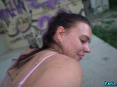 Leie, Grosse titten, Kehlenfick, Schwanz, Hundestellung, Natürlichen titten, Pov, Jungendliche (18+)