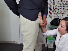 アジア人, デカチン, 黒人, 茶髪の, 巨大, 小柄, フェラする, オッパイの