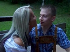 Европейки, Пальцем, Лесбиянка