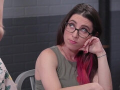 Enthousiasteling, Anaal, Pijpbeurt, Lul, Vingeren, Lesbisch, Tiener, Tieten likken