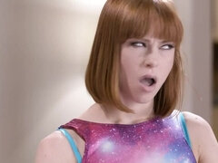 Amerikanisch, Braunhaarige, Flexibel, Lesbisch, Lecken, Orgasmus, Zierlich, Titten