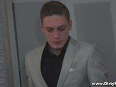 Blasen, Braunhaarige, Freundin, Handjob, Jungendliche (18+)