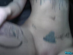 En tercera dimension, Cunnilingus, Chica, Verga grande, Tetas grandes, Mamada, Latina, Afeitado