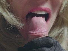 Leie, Blondine, Blasen, Spermaladung, Selbstgemacht, Ablutschen, Scherzbold