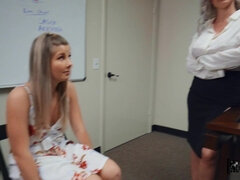 Amateur, Gros seins, Blonde, Fétiche, Mature, Piercing, Pov, Fessée