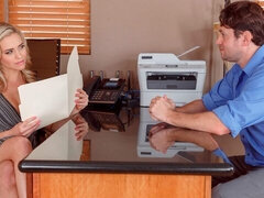 Enthousiasteling, Grote lul, Blond, Rondborstig, Lul, Kantoor, Secretaresse, Mager