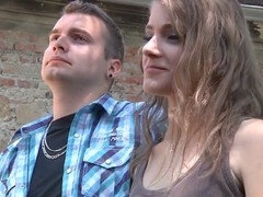 Grosser schwanz, Blasen, Paar, Spermaladung, Hausfrau, Im freien, Swingers, Jungendliche (18+)