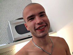 He tricks plump babe into fat sex