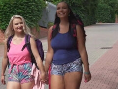 Grosse titten, Blondine, Blasen, Braunhaarige, Hardcore, Orgasmus, Pornostars, Jungendliche (18+)