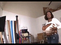 Miosotis and her Macromastia globes
