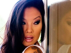Leie, In den arsch, Asiatisch, Grosser arsch, Grosse titten, Freund, Selbstgemacht, Masturbation
