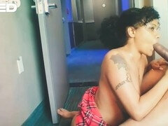 デカチン, 黒人, フェラチオ, 捕まる, ホテル, オージー, パーティ, スカート