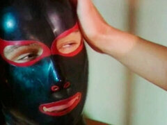 Tussi, Grosser arsch, Grosse titten, Blasen, Vollbusig, Hundestellung, Gruppe, Schlucken