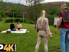 Tetas grandes, Cornudo, Checa, Novia, Hd, Tetas naturales, Al aire libre, Pantaletas