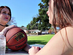 18 ans, Brunette brune, Fétiche, Doigter, Lesbienne, Petite femme, Chatte, Adolescente