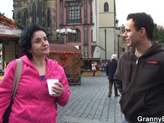 Enthousiasteling, Pijpbeurt, Bruinharig, Hardcore, Hd, Rijpe lesbienne, Moeder die ik wil neuken, Kut duiken