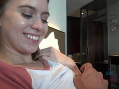 Cul, Brunette brune, Hd, Hôtel, Actrice du porno, Pov, Adolescente, Nénés