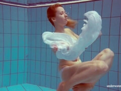Grosser arsch, Grosse titten, Freundin, Hd, Russisch, Jungendliche (18+), Titten, Unter wasser