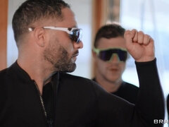 Американки, Анальный секс, Большие сиськи, Грудастые, Секс без цензуры, Лизание, Порнозвезда, Втроем