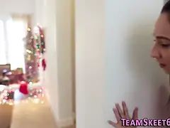 Teenie pussy dribbles spunk