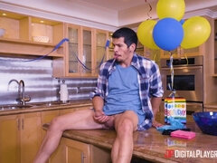 Engañando, Fetiche, Atragantadas, Pajear, Madres para coger, Perforación, Realidad, Cabello corto