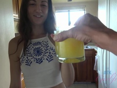 Bikini, Morena, Desnudo, Coño, Afeitado, Calcetines, Chorro, Tetas