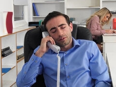 アジア人, デカチン, フェラチオ, 指いじり, 食べ物, ハードコア, 淫乱熟女, オマンコ