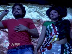 アジア人, デカ尻, デカパイ, 茶髪の, 巨乳な, インド人, 自然山雀, オッパイの