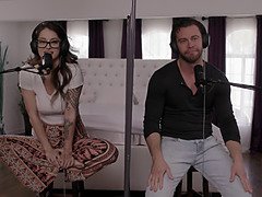 18 jaar, Vrouw, Hd, Likken, Orgasme, Kut duiken, Realiteit, Zoon