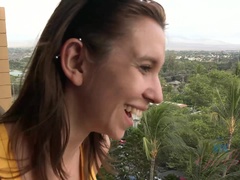 Amateur, Plage, Sucer une bite, Brunette brune, Petite amie, Branlette thaïlandaise, Fille latino, Maigrichonne