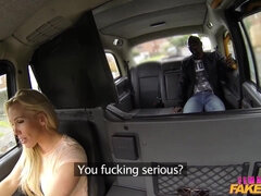 Arsch, Tussi, Vollbusig, Auto, Verrückt, Interrassisch, Lecken, Muschi