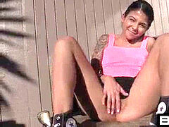 Enthousiasteling, Bruinharig, Sperma in gezicht, Eerste keer, Latijnse vrouw, Tatoeage, Tiener