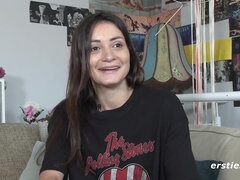 18 ans, Amateur, Européenne, Hd, Masturbation, Seins naturels, Solo, Adolescente