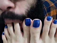 Sexy blue toes