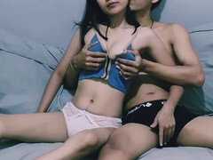 18 ans, Anal, Bisexuelle, Couple, Femme au foyer, Indonésienne, Massage