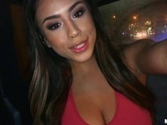 Culo grande, Tetas grandes, Mamada, Estilo perrito, Penetracion con dedos, Peludo, Tetas naturales, Adolescente