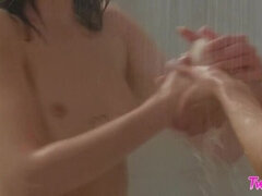 お尻, 美女, 浴室, 指いじり, レズビアン, 自然山雀, ピアス, オッパイの