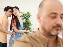 Aziatisch, Kont, Pijpbeurt, Bruinharig, Hondjeshouding, Keuken, Moeder die ik wil neuken, Tieten likken