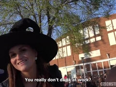 Enthousiasteling, Sperma shot, Huisgemaakt, Ondergoed, Rijpe lesbienne, Moeder die ik wil neuken, Openbaar, Tieten likken