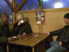 Анальный секс, Большой член, Черные, Минет, Семяизвержение, Глубокая глотка, Мужья, Жена