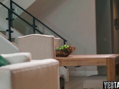 Baby sitter, Grosse bite, Gros seins, Queue, Hd, Petite femme, Adolescente, Plan cul à trois