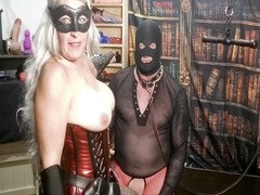 Cul à la bouche, Gros cul, Bondage, Domination, Pénétrer avec le poing, Mère que j'aimerais baiser, Punition, Strapon